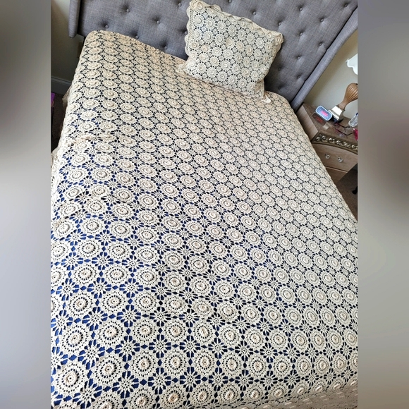 Crochet custom made comforter - Picture 3 of 9